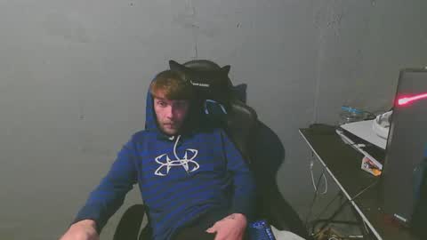 stonedpanda77 online show from January 11, 4:16 am