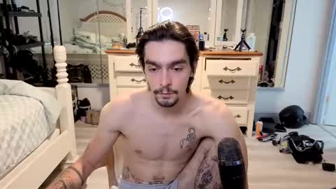 str8whiteboy21 online show from April 21, 2:56 pm