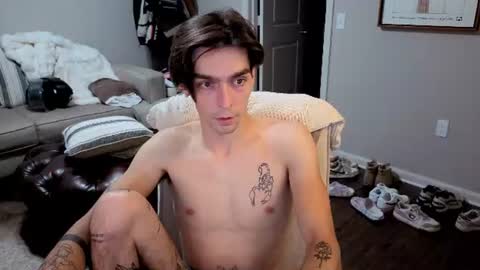 str8whiteboy21 online show from June 10, 6:48 am
