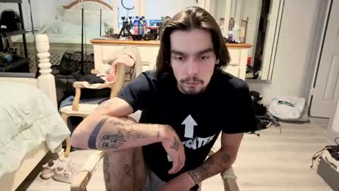 str8whiteboy21 online show from April 27, 5:48 am