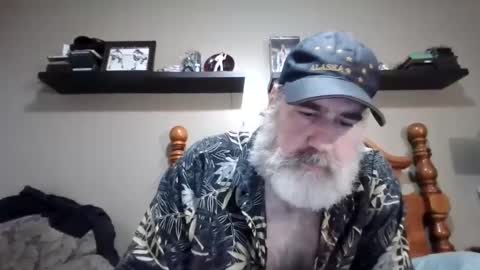 Snapshot of straightbear4you chatting on September 10, 11:47 pm Straightbear4you online show from September 10, 11:47 pm