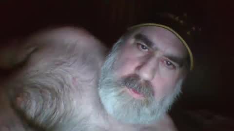 Snapshot of straightbear4you chatting on December 7, 12:02 pm Straightbear4you online show from December 7, 12:02 pm