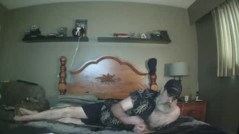 Snapshot of straightbear4you chatting on February 20, 11:54 pm Straightbear4you online show from February 20, 11:54 pm