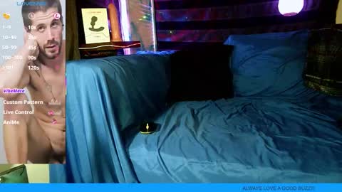 straitpipermann22 online show from November 14, 11:28 pm