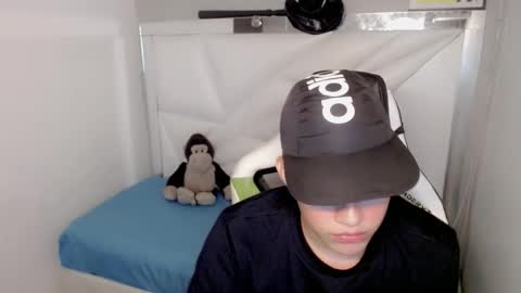 Street online show from March 5, 7:26 am