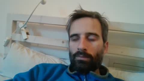 stroke1 online show from December 20, 7:44 am