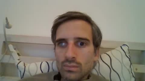 stroke1 online show from December 23, 7:39 am