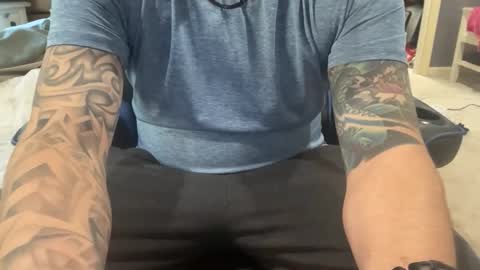 Snapshot of stroking33again chatting on October 18, 2:11 pm stroking33again online show from October 18, 2:11 pm