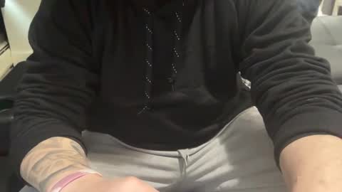 Snapshot of stroking33again chatting on March 1, 7:04 pm stroking33again online show from March 1, 7:04 pm