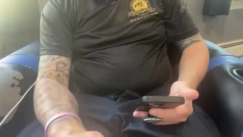 Snapshot of stroking33again chatting on October 3, 3:28 pm stroking33again online show from October 3, 3:28 pm