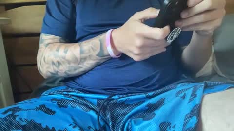 Snapshot of stroking33again chatting on September 30, 2:31 pm stroking33again online show from September 30, 2:31 pm