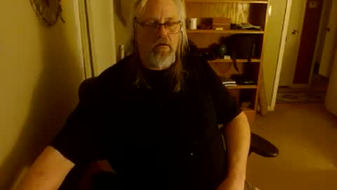 Snapshot of stroknpoker chatting on March 10, 4:07 am stroknpoker online show from March 10, 4:07 am