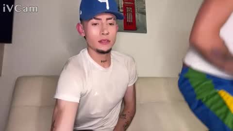 stronghardlatino online show from April 6, 3:58 am