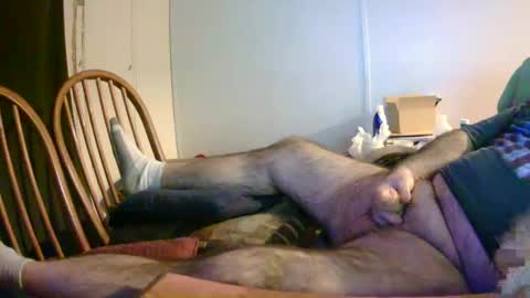 Snapshot of stugots42 chatting on February 2, 9:08 am stugots42 online show from February 2, 9:08 am