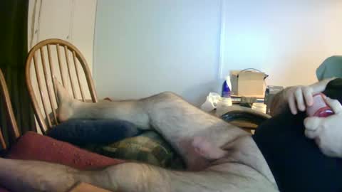Snapshot of stugots42 chatting on March 11, 1:59 am stugots42 online show from March 11, 1:59 am
