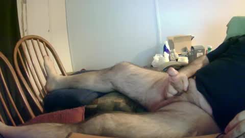 Snapshot of stugots42 chatting on February 19, 4:55 am stugots42 online show from February 19, 4:55 am