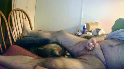 Snapshot of stugots42 chatting on December 8, 9:13 am stugots42 online show from December 8, 9:13 am