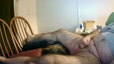 Snapshot of stugots42 chatting on February 5, 5:30 am stugots42 online show from February 5, 5:30 am