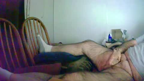 Snapshot of stugots42 chatting on January 26, 7:42 am stugots42 online show from January 26, 7:42 am