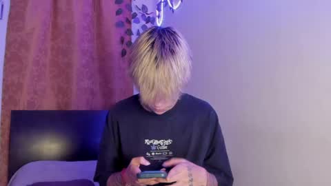 nico online show from April 20, 7:05 pm