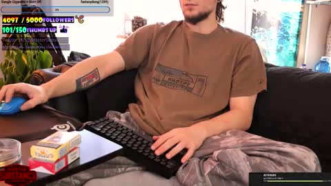 Im Substanc3  online show from November 25, 10:06 am