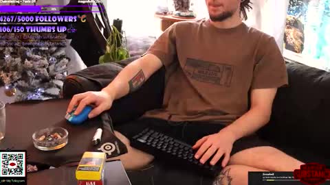 Im Substanc3  online show from December 5, 10:33 am