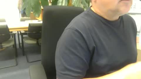 sucza online show from November 15, 1:46 pm