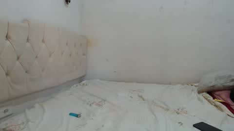 sour candy online show from September 12, 7:58 pm