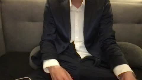 suitfetishez online show from June 12, 1:26 am