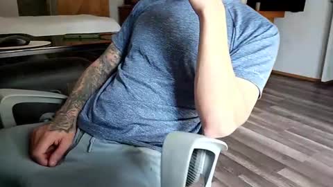 Snapshot of sunny_valentine chatting on October 8, 3:38 pm sunny valentine online show from October 8, 3:38 pm