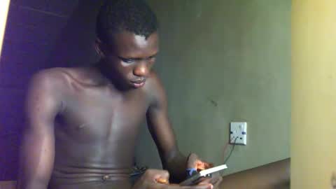 Snapshot of sunnyjohn447 chatting on October 15, 3:30 pm Sunnyblack2 online show from October 15, 3:30 pm