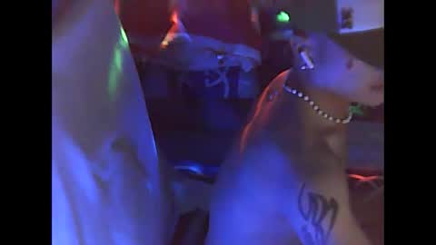 sunnytoplove6969 online show from December 2, 6:33 pm