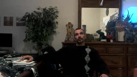 Guero Cash online show from October 29, 12:30 pm