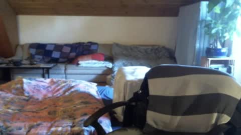 supersquirrel81 online show from April 21, 4:57 pm