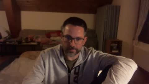 supersquirrel81 online show from November 24, 7:04 pm