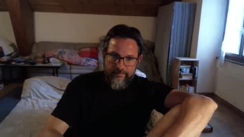 Snapshot of supersquirrel81 chatting on September 22, 4:17 pm supersquirrel81 online show from September 22, 4:17 pm