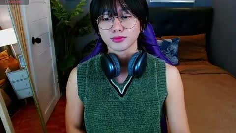 DYLAN online show from March 7, 2:20 am