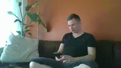 sventwinkboy online show from April 17, 4:53 pm