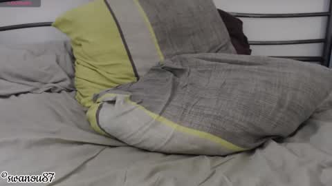 swanou87 online show from December 5, 2:13 pm