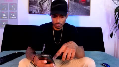 Snapshot of sweet_alessandro1 chatting on January 31, 7:40 pm alessandre online show from January 31, 7:40 pm