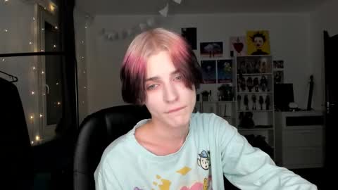 kira online show from November 27, 8:56 pm