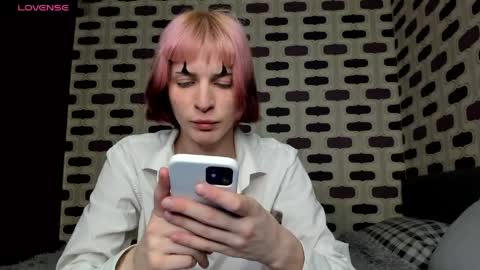 kira online show from April 24, 10:12 pm