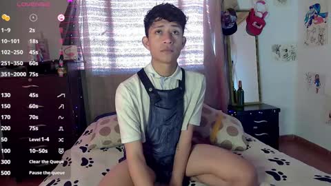 Snapshot of sweetc4meron chatting on January 7, 3:22 pm Cameron Alejandro online show from January 7, 3:22 pm