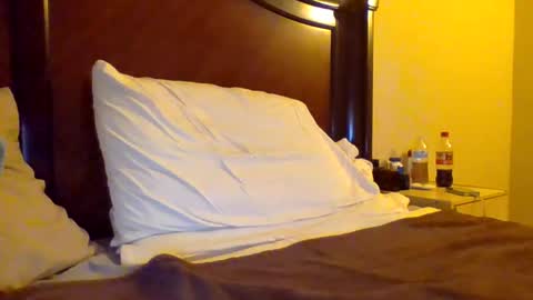 sweetg233 online show from November 13, 6:40 am