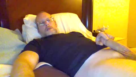 sweetg233 online show from December 4, 5:36 am