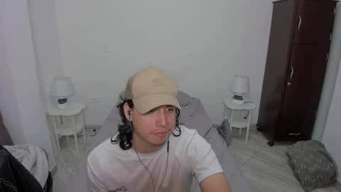 Lian online show from April 15, 2:11 am