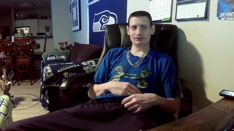 Snapshot of swelteringk chatting on January 26, 1:20 am Kile online show from January 26, 1:20 am
