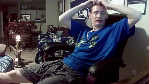Snapshot of swelteringk chatting on January 2, 2:22 am Kile online show from January 2, 2:22 am