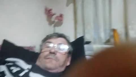 Raymond online show from March 27, 7:15 pm