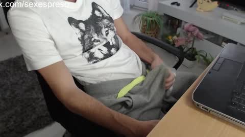 SwetLittleBoy4u online show from October 31, 6:04 am